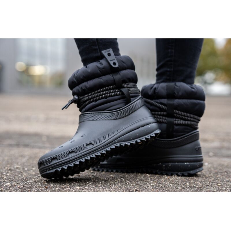 Ботинки Crocs™ Classic Neo Puff Luxe Boot Women's Black