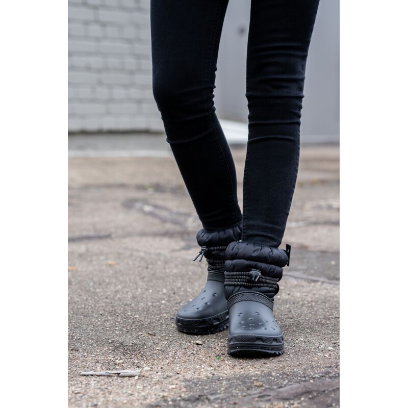 Ботинки Crocs™ Classic Neo Puff Luxe Boot Women's Black