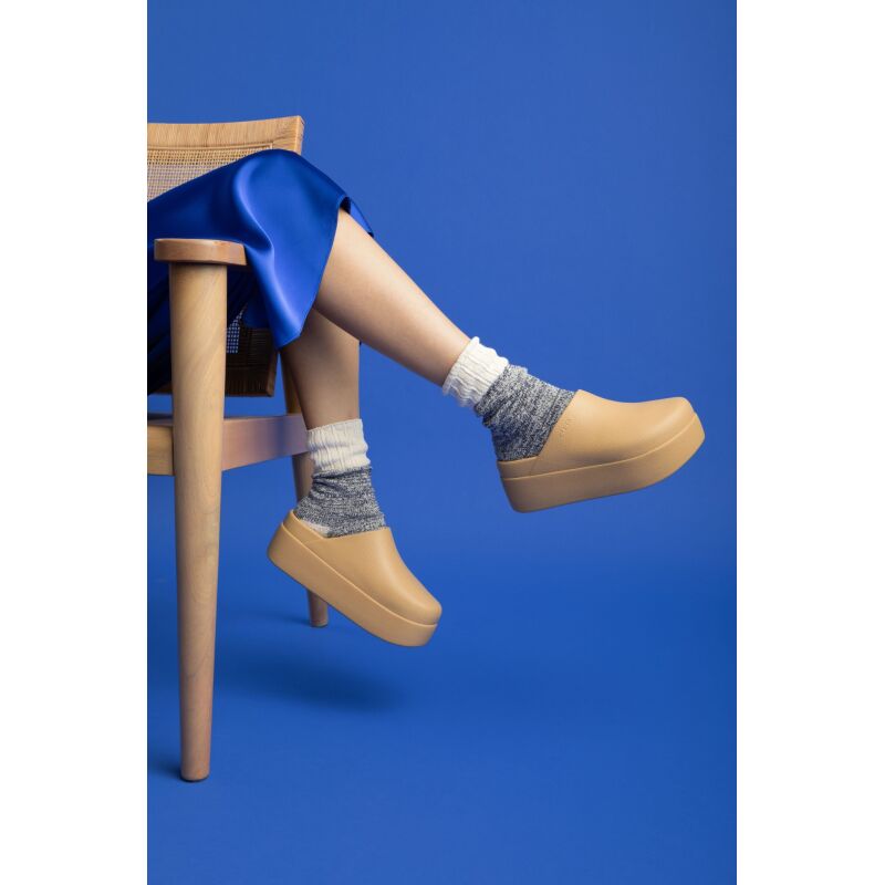 Crocs™ Dylan Platform Clog Wheat