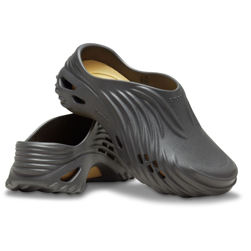 Crocs™ Echo Wave Black Sand