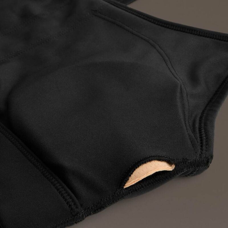 New Balance Essential Yoga Bra Black