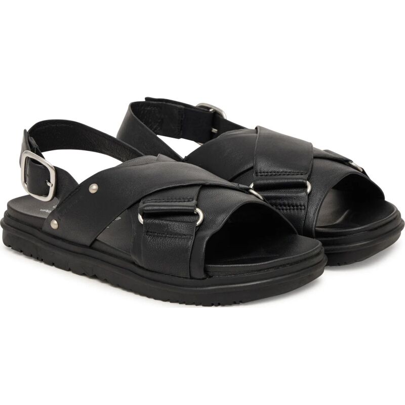 EMU Australia Faye Black